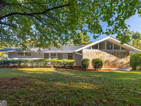 3385 Laren Lane SW, Atlanta, GA 30311