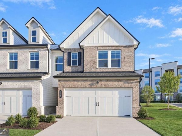 135 Rope Mill Court, Unit 15, Holly Springs, GA 30115