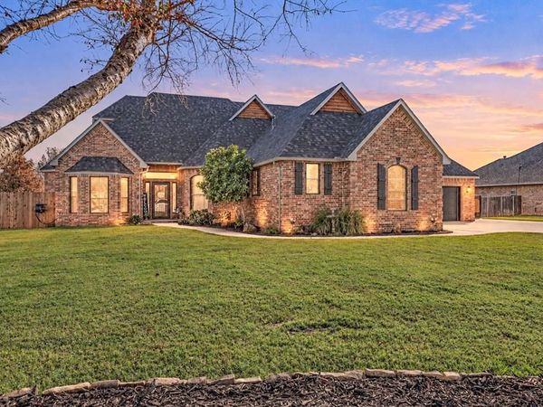 4602 Shoreside Drive, Tuttle, OK 73089
