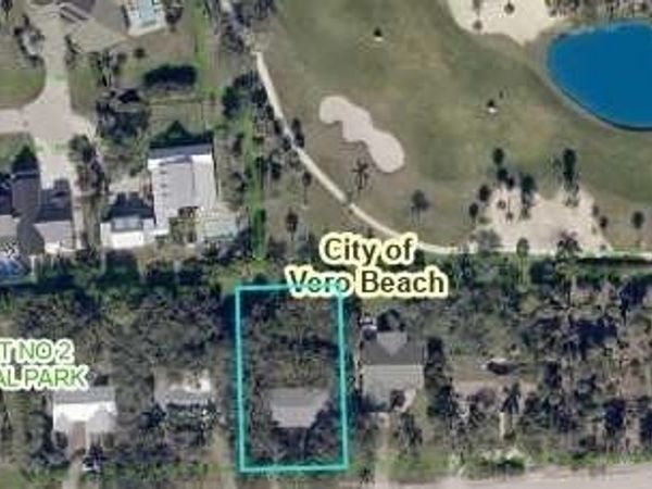 544 Royal Palm Place, Vero Beach, FL 32960