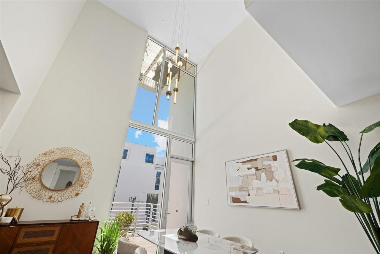 1350 5th Street, Unit 306, Sarasota, FL 34236 Photo