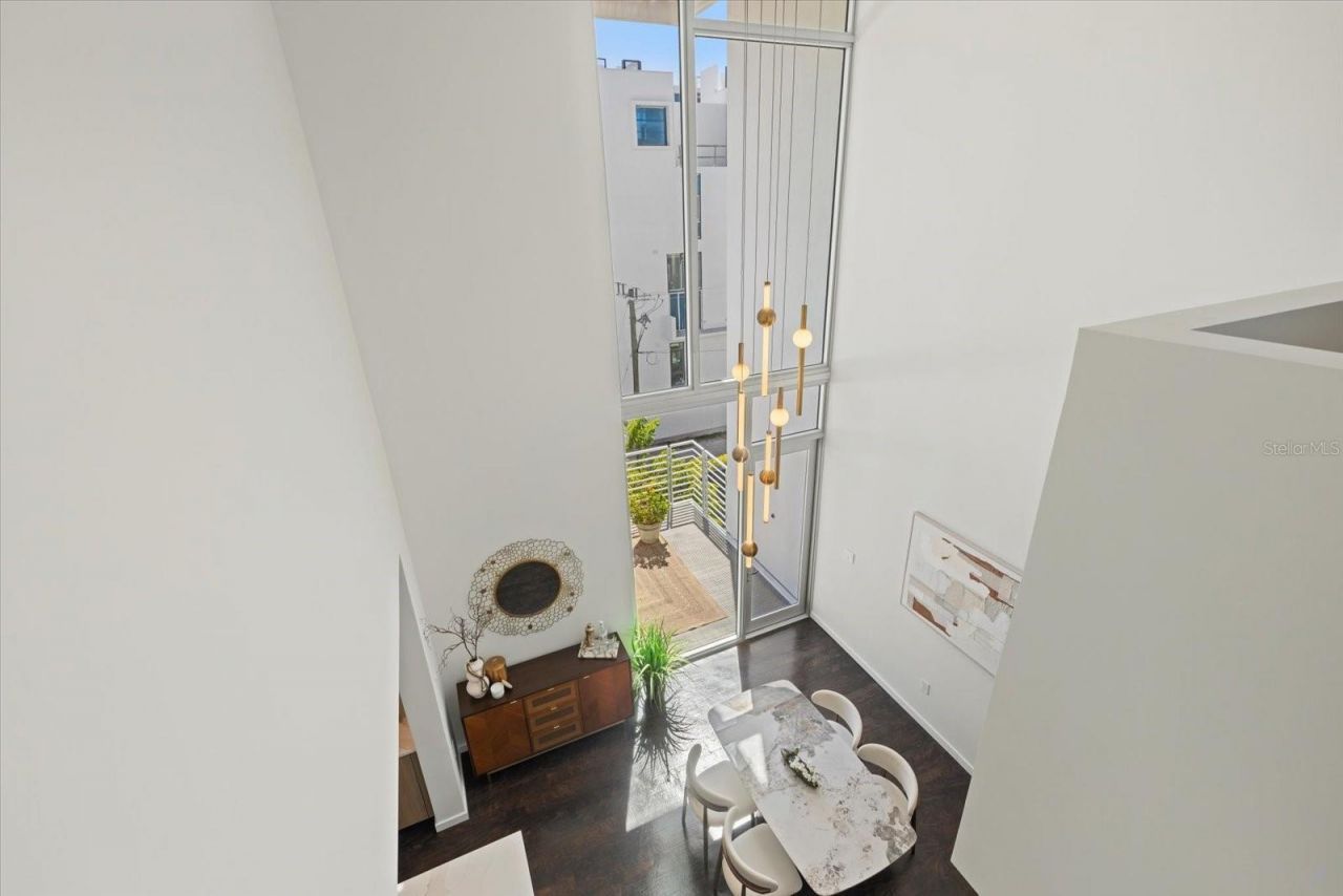1350 5th Street, Unit 306, Sarasota, FL 34236 Photo
