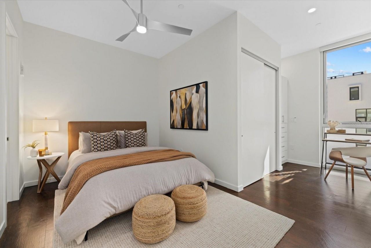 1350 5th Street, Unit 306, Sarasota, FL 34236 Photo