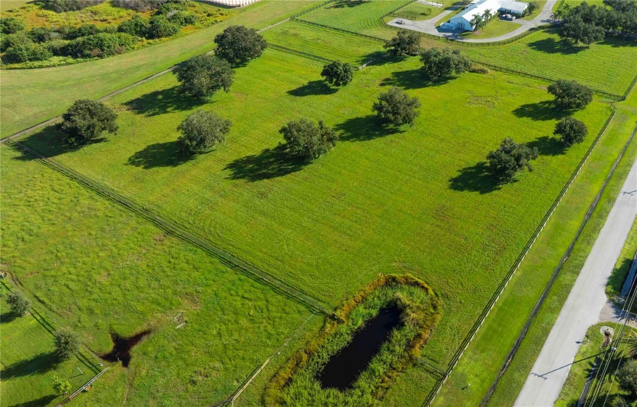Whiskey Pond Lane , Sarasota, FL 34240 Photo