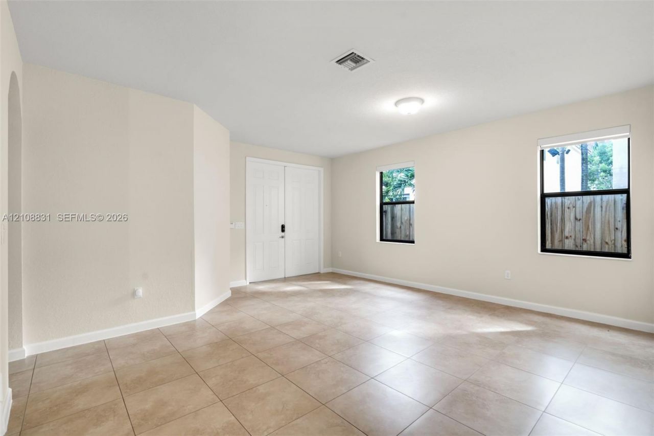 11460 NW 88th Ln , Doral, FL 33178 Photo