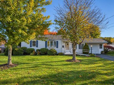 31 Rita Street, Springfield, MA 01118