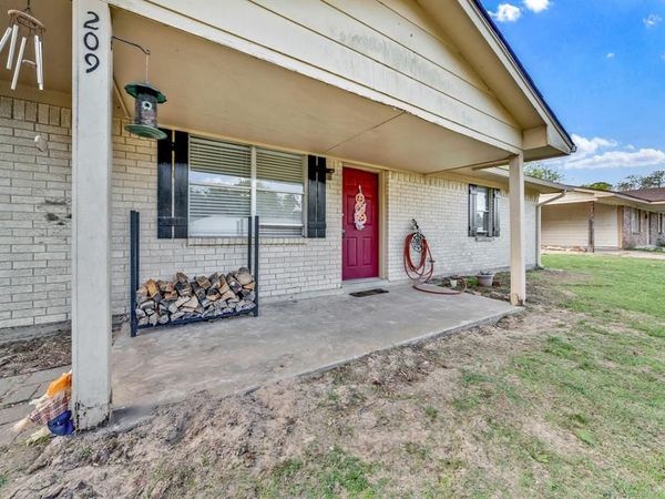 209 Santa Fe Street, Emory, TX 75440