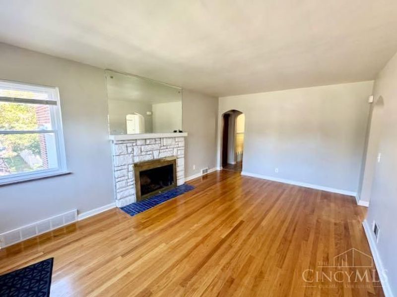 3246 Boudinot Ave, Cincinnati, OH 45211 Photo 2