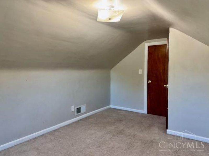 3246 Boudinot Ave, Cincinnati, OH 45211 Photo 27