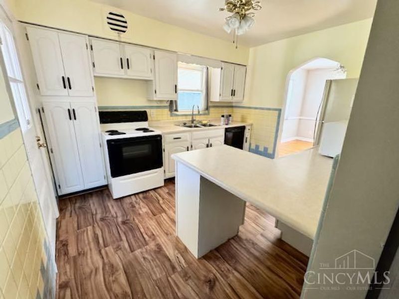 3246 Boudinot Ave, Cincinnati, OH 45211 Photo 6