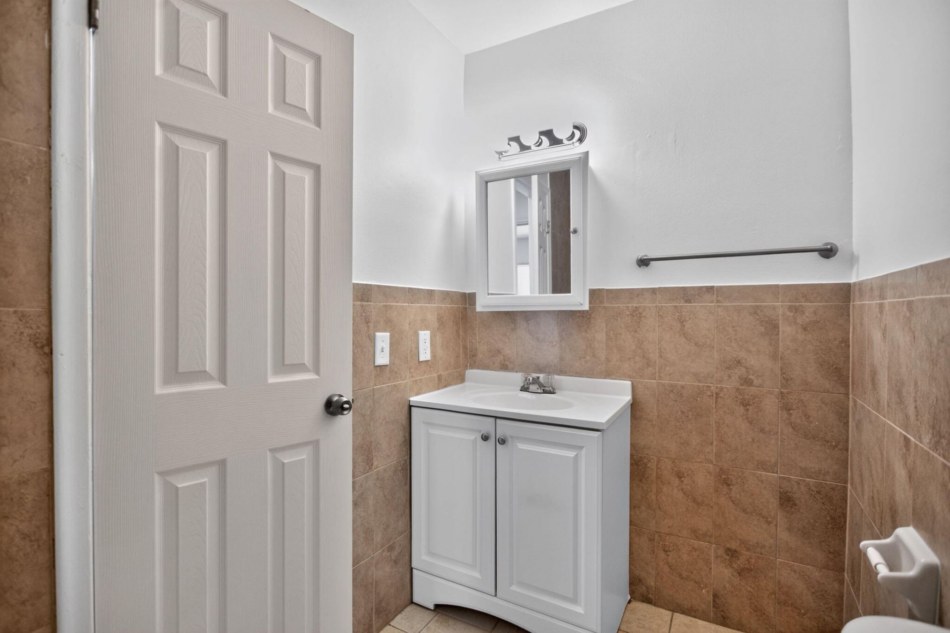 901 Pine Drive, Unit 7, Pompano Beach, FL 33060 Photo