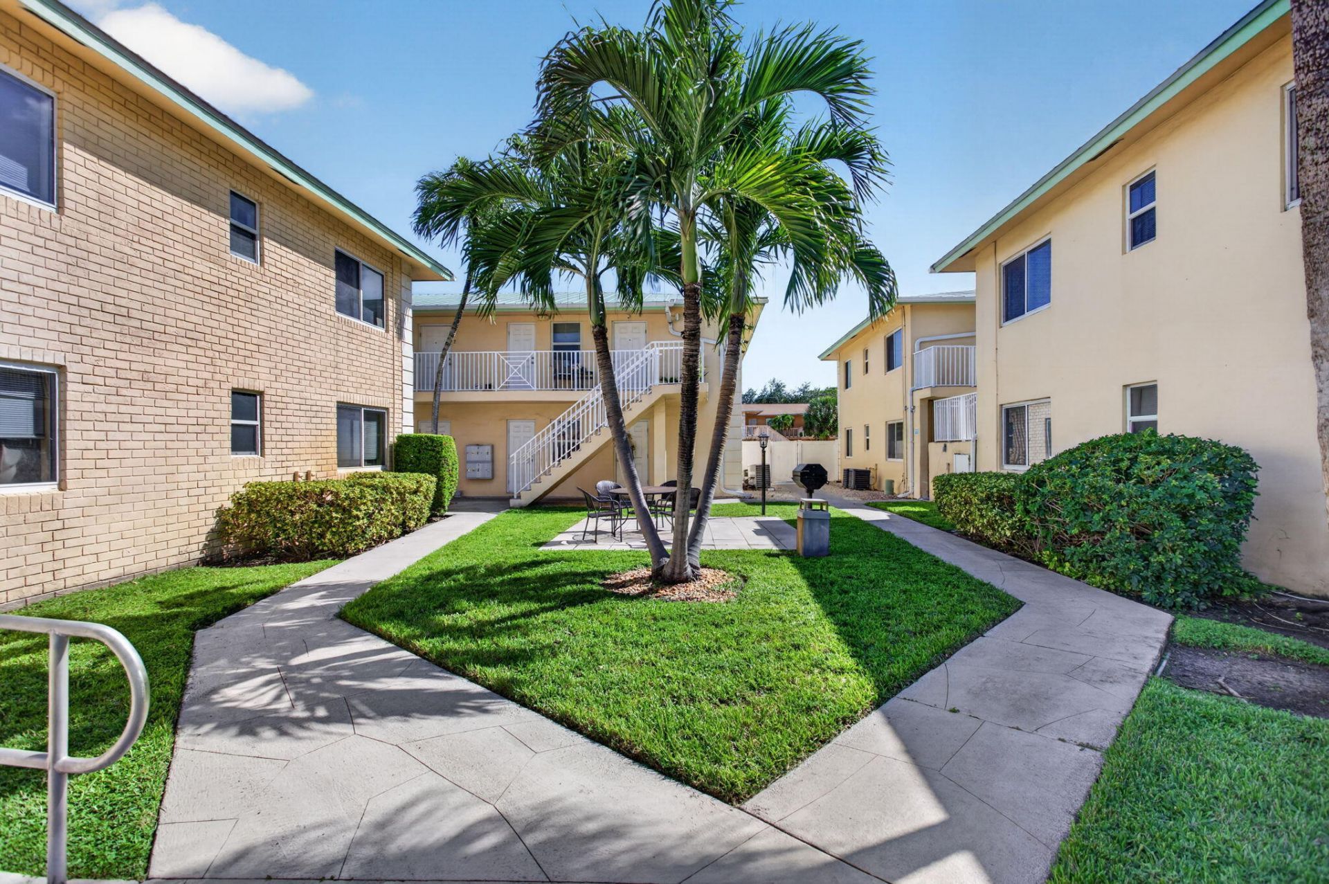901 Pine Drive, Unit 7, Pompano Beach, FL 33060 Photo