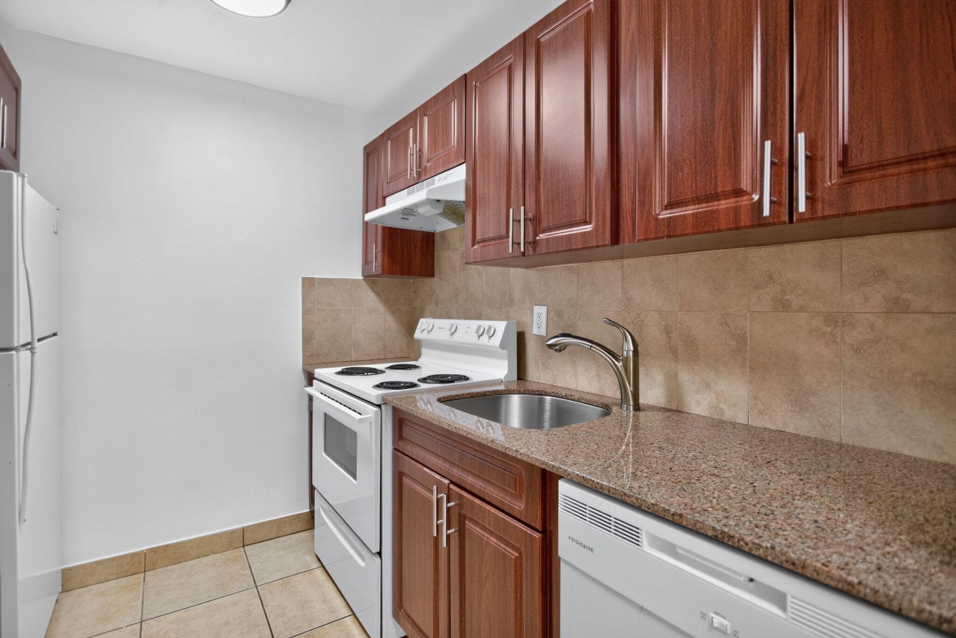 901 Pine Drive, Unit 7, Pompano Beach, FL 33060 Photo