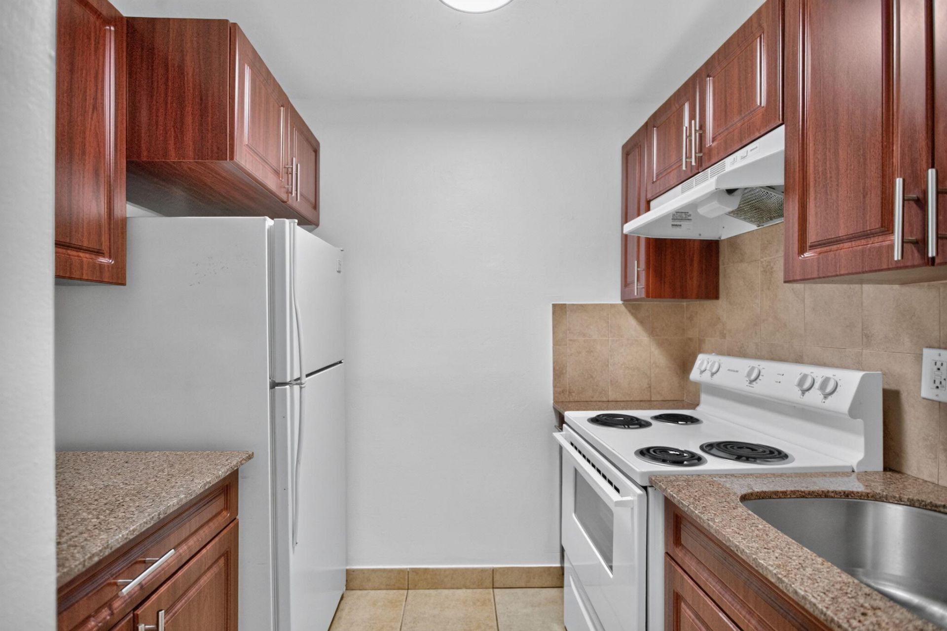 901 Pine Drive, Unit 7, Pompano Beach, FL 33060 Photo