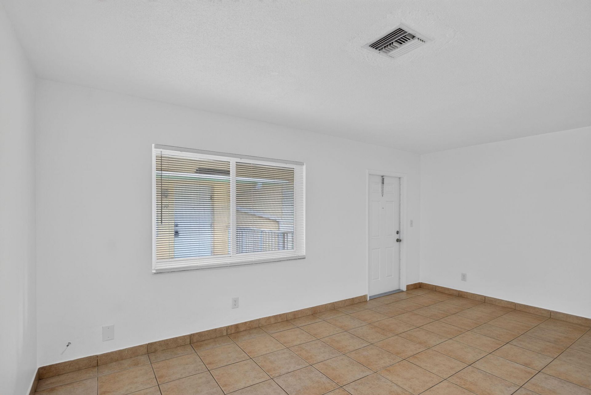 901 Pine Drive, Unit 7, Pompano Beach, FL 33060 Photo