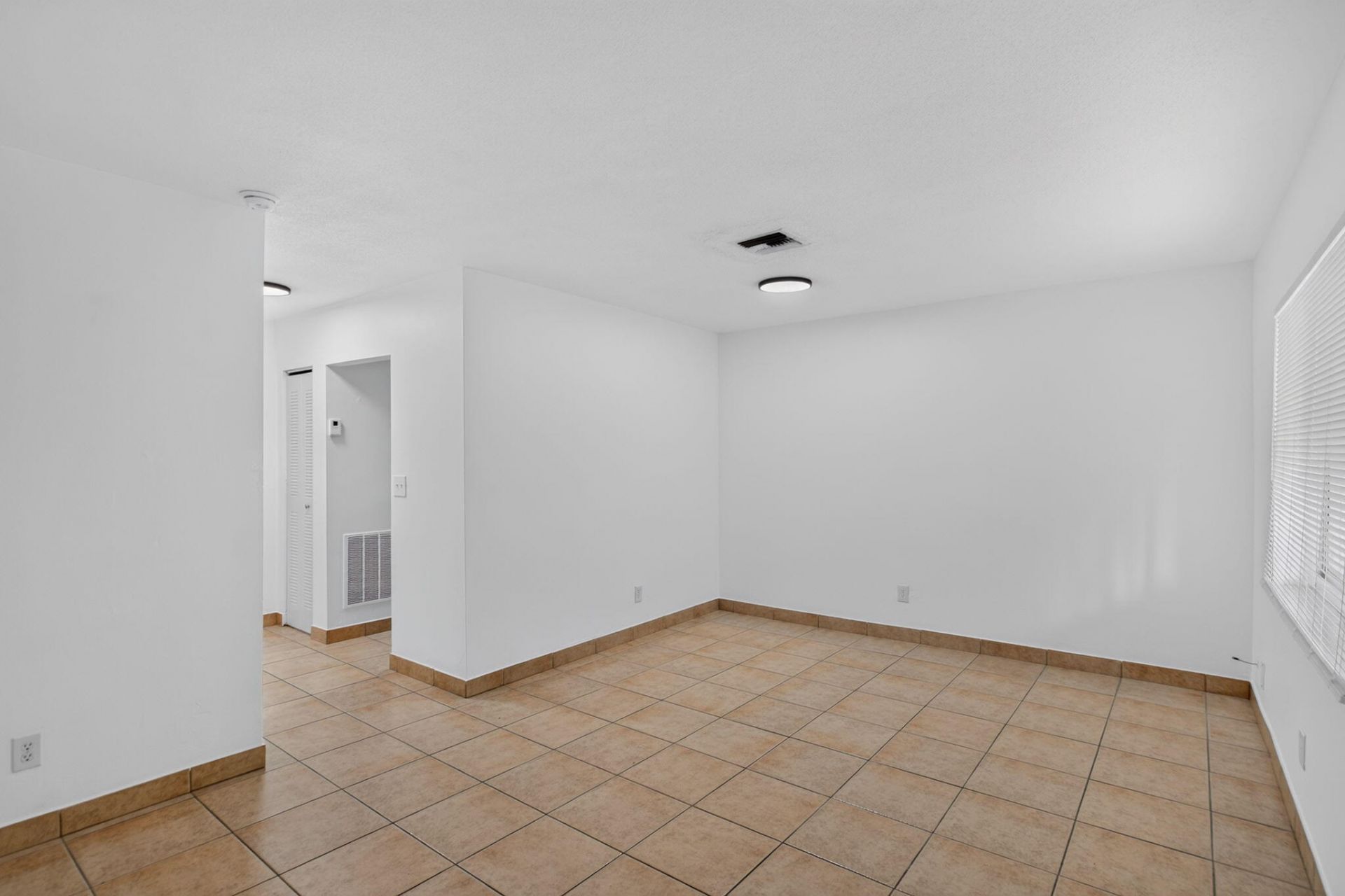 901 Pine Drive, Unit 7, Pompano Beach, FL 33060 Photo