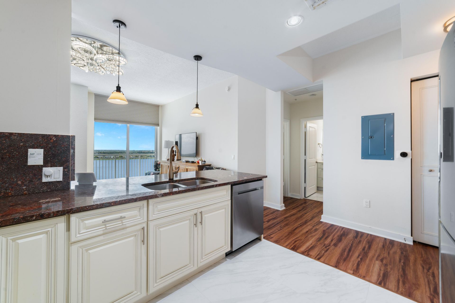 300 S Australian Avenue, Unit 1408, West Palm Beach, FL 33401 Photo