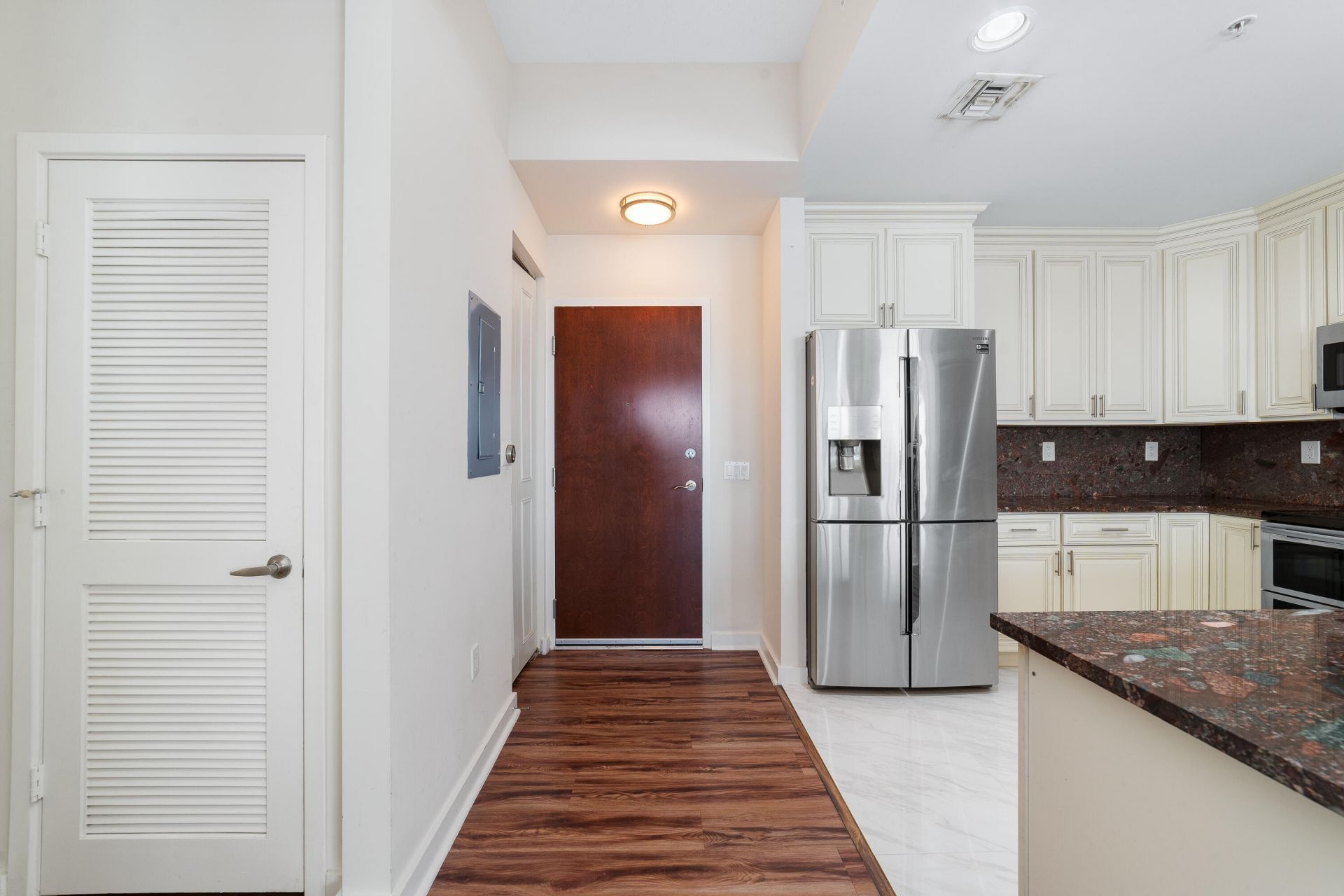 300 S Australian Avenue, Unit 1408, West Palm Beach, FL 33401 Photo
