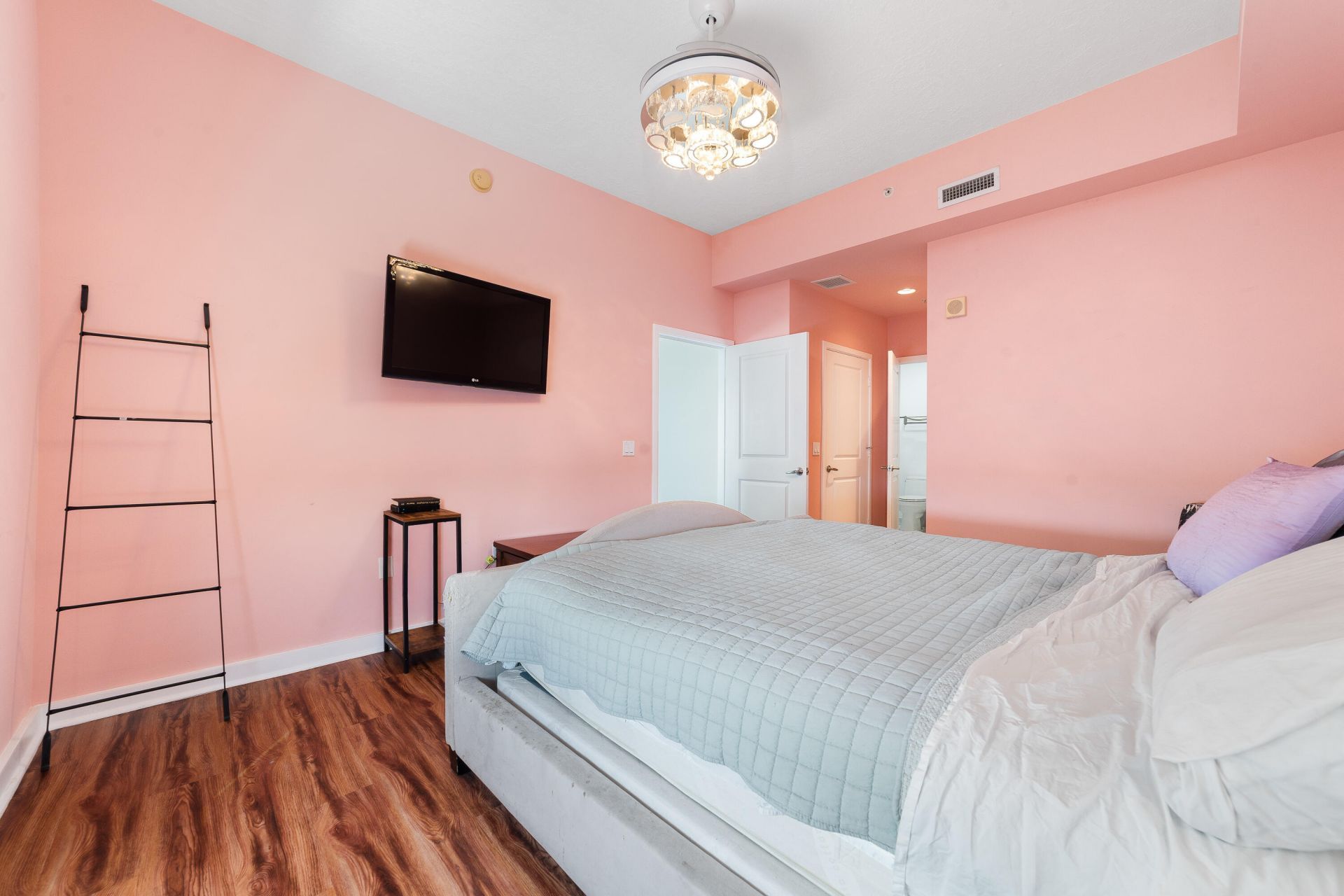 300 S Australian Avenue, Unit 1408, West Palm Beach, FL 33401 Photo