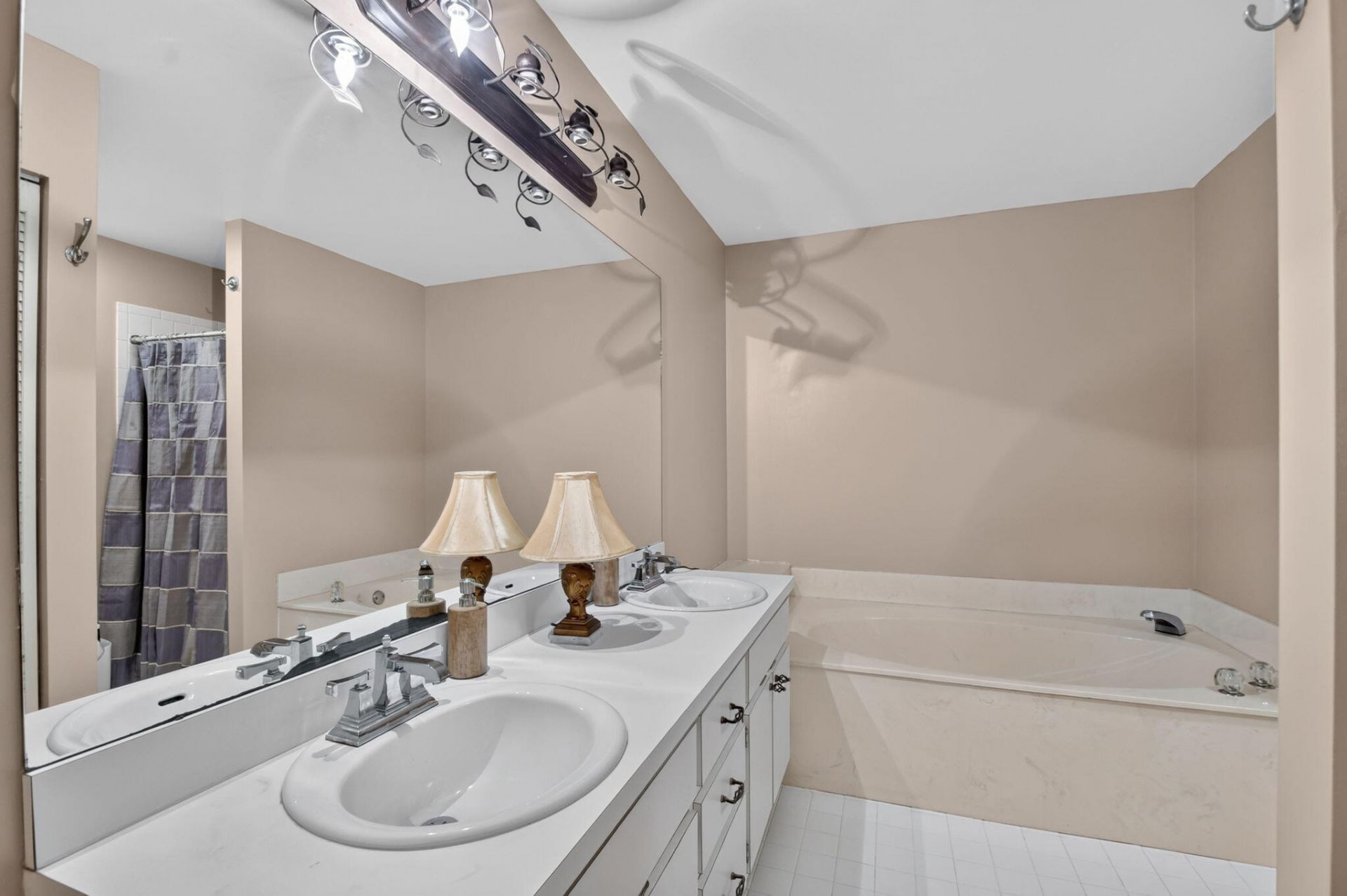 3045 Churchill Drive, Boynton Beach, FL 33435 Photo