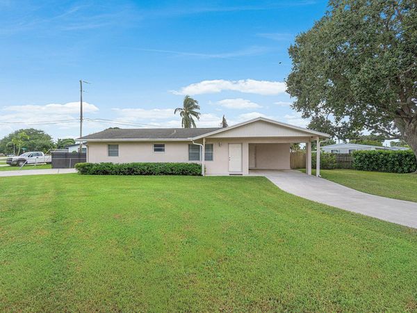 2766 NEW YORK Street, West Palm Beach, FL 33406