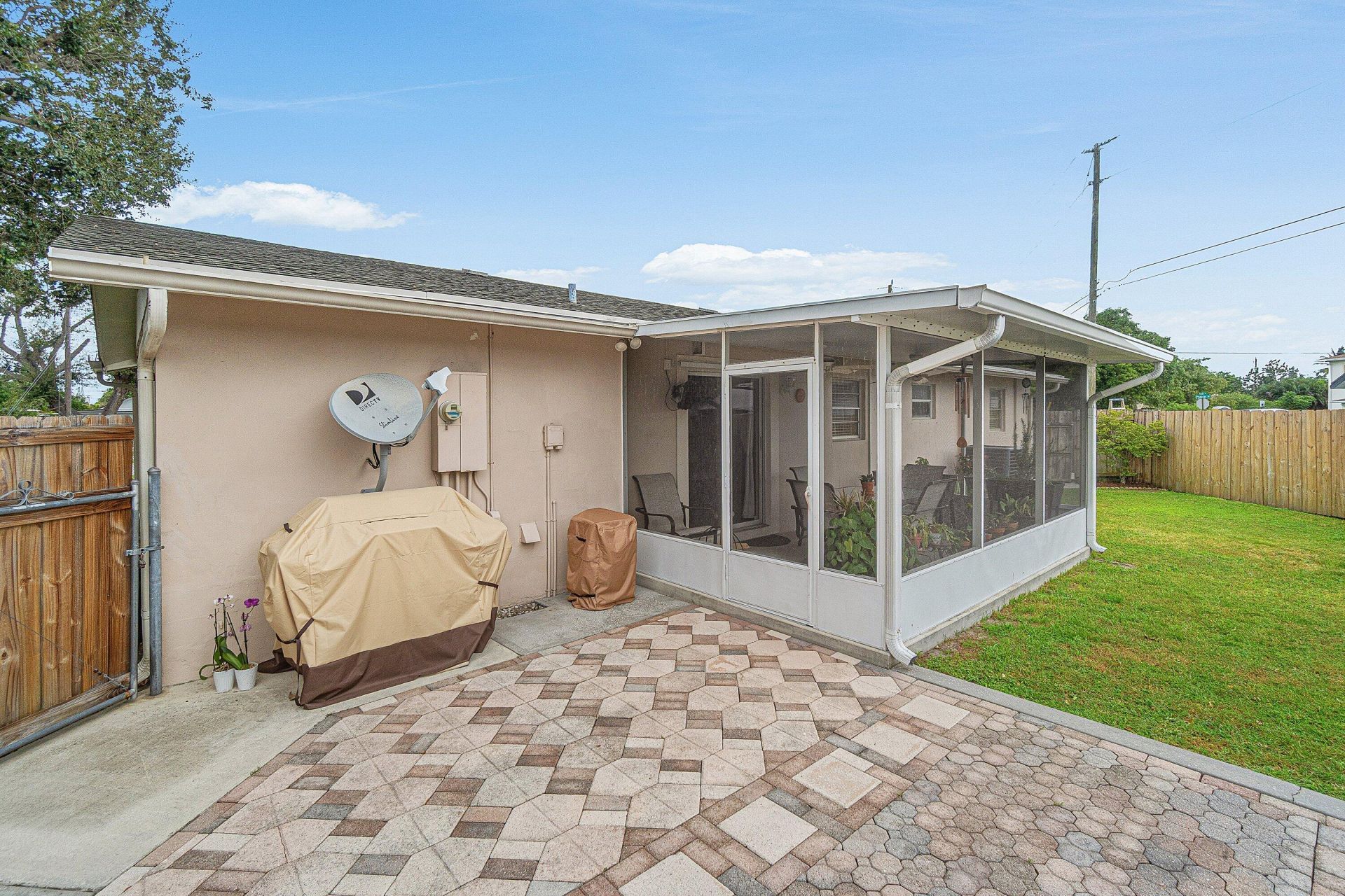 2766 New York Street, West Palm Beach, FL 33406 Photo