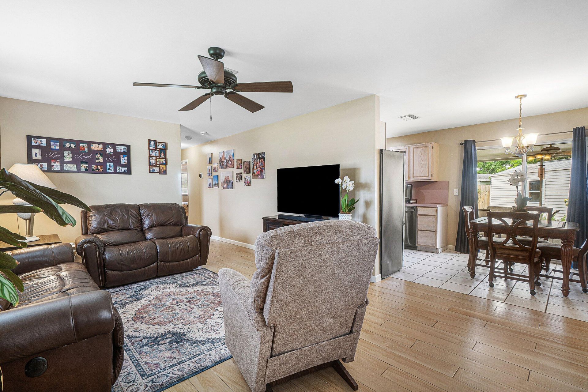 2766 New York Street, West Palm Beach, FL 33406 Photo