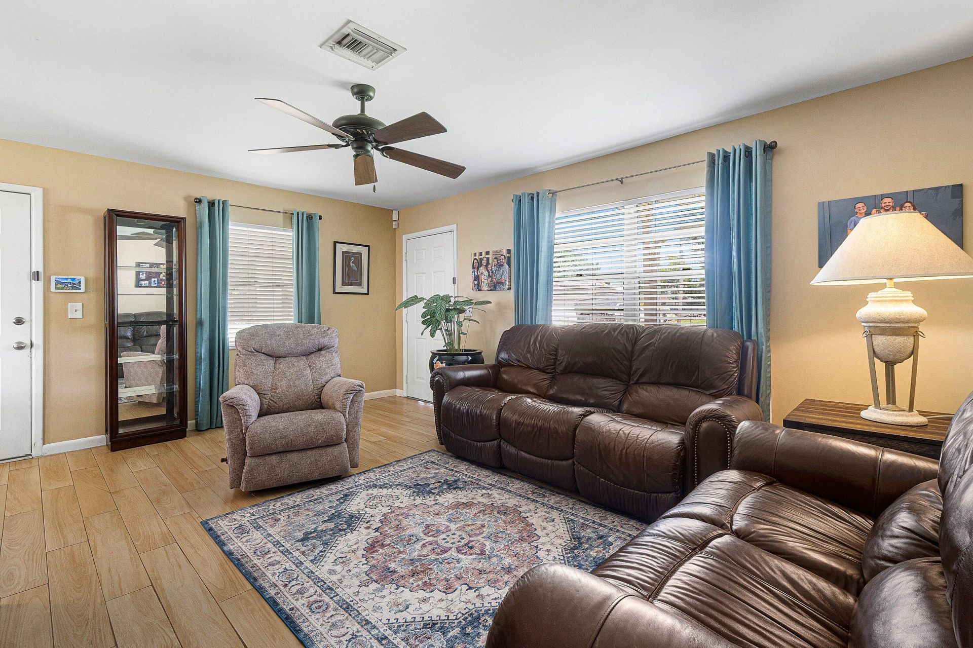 2766 New York Street, West Palm Beach, FL 33406 Photo