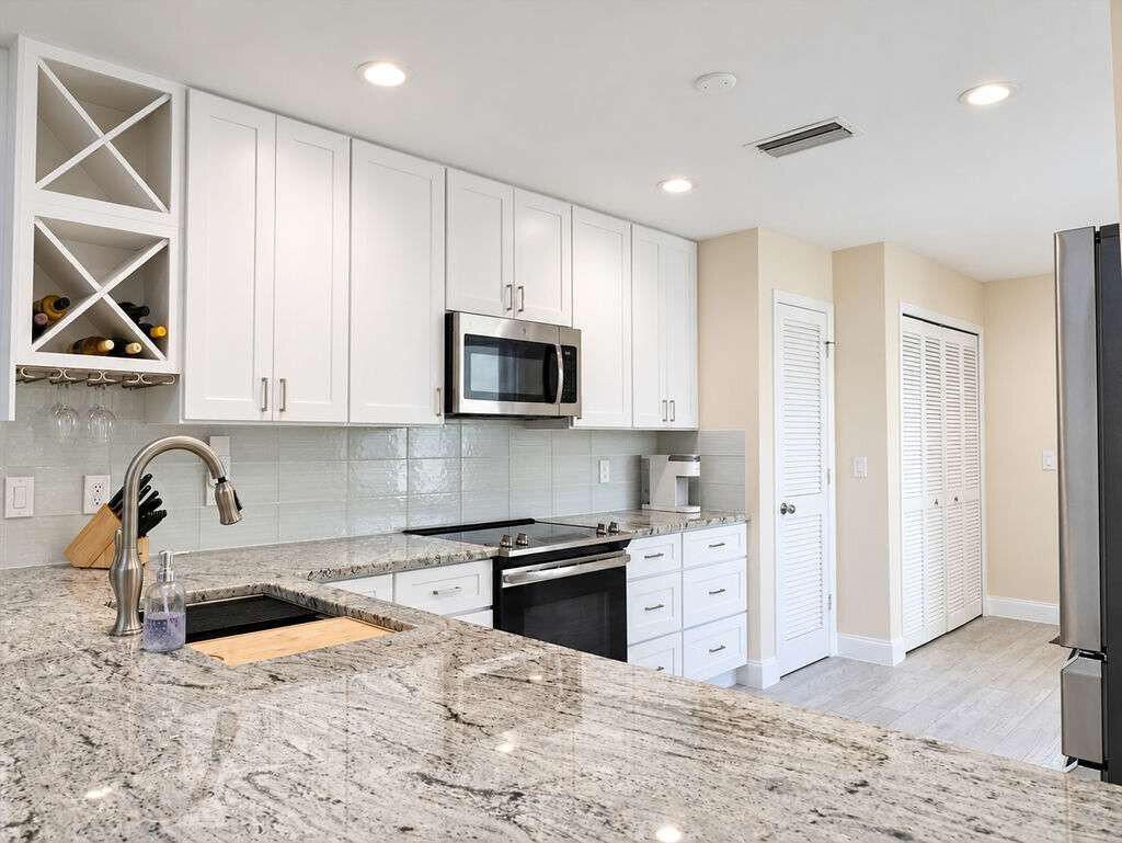 2442 SW Foxpoint Trail, Palm City, FL 34990 Photo