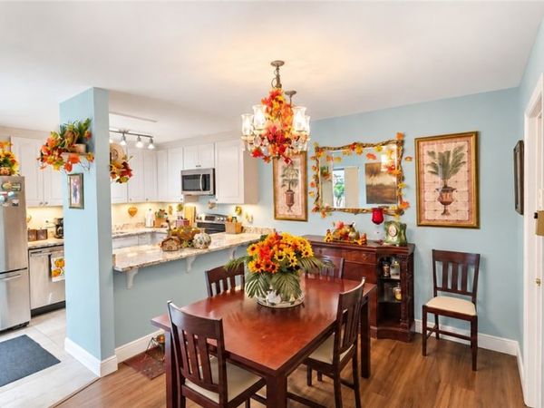 1170 6th Avenue, Unit 9D, Vero Beach, FL 32960