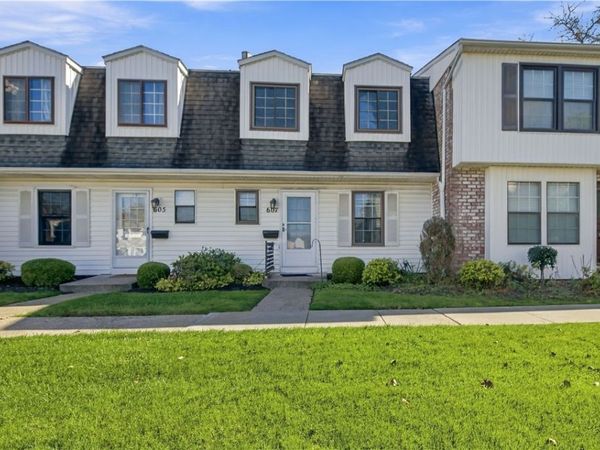 607 French Road , Rochester, NY 14618