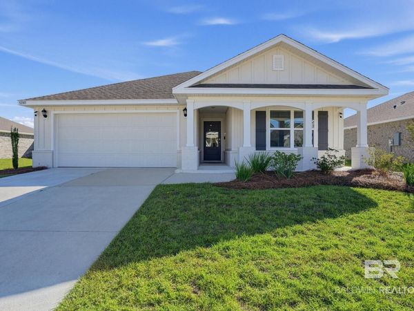 32101 Lyon Rd, Spanish Fort, AL 36527