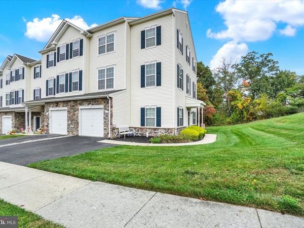 517 MARION ROAD, Unit 517, YORK, PA 17406