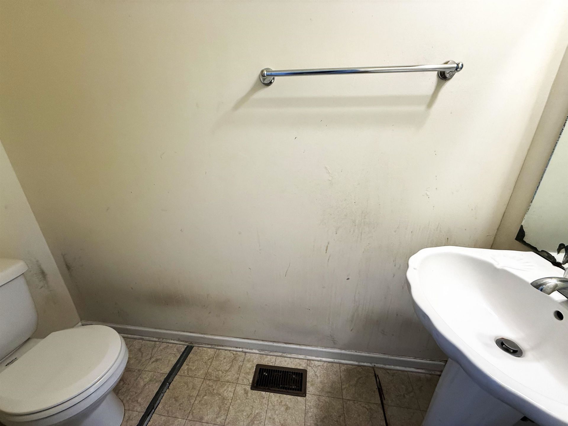 601 Rivers St. Photo 15