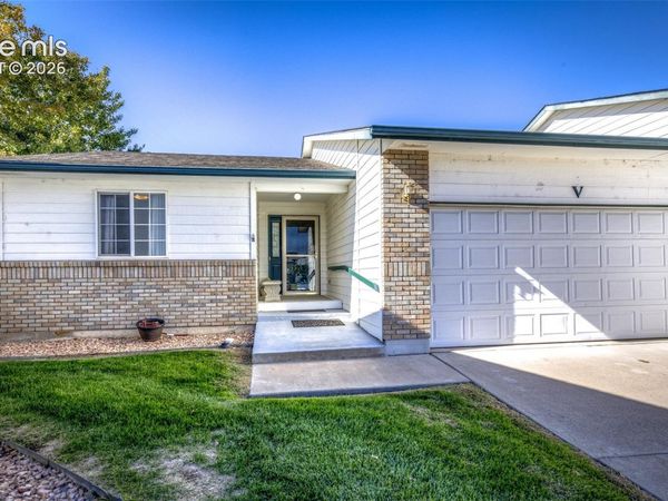 10 Nona Brooks Drive, Unit V, Pueblo, CO 81005