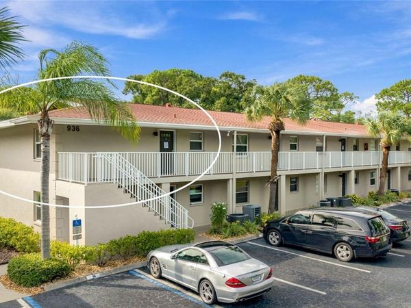 936 LA COSTA CIRCLE , Unit 10, SARASOTA, FL 34237