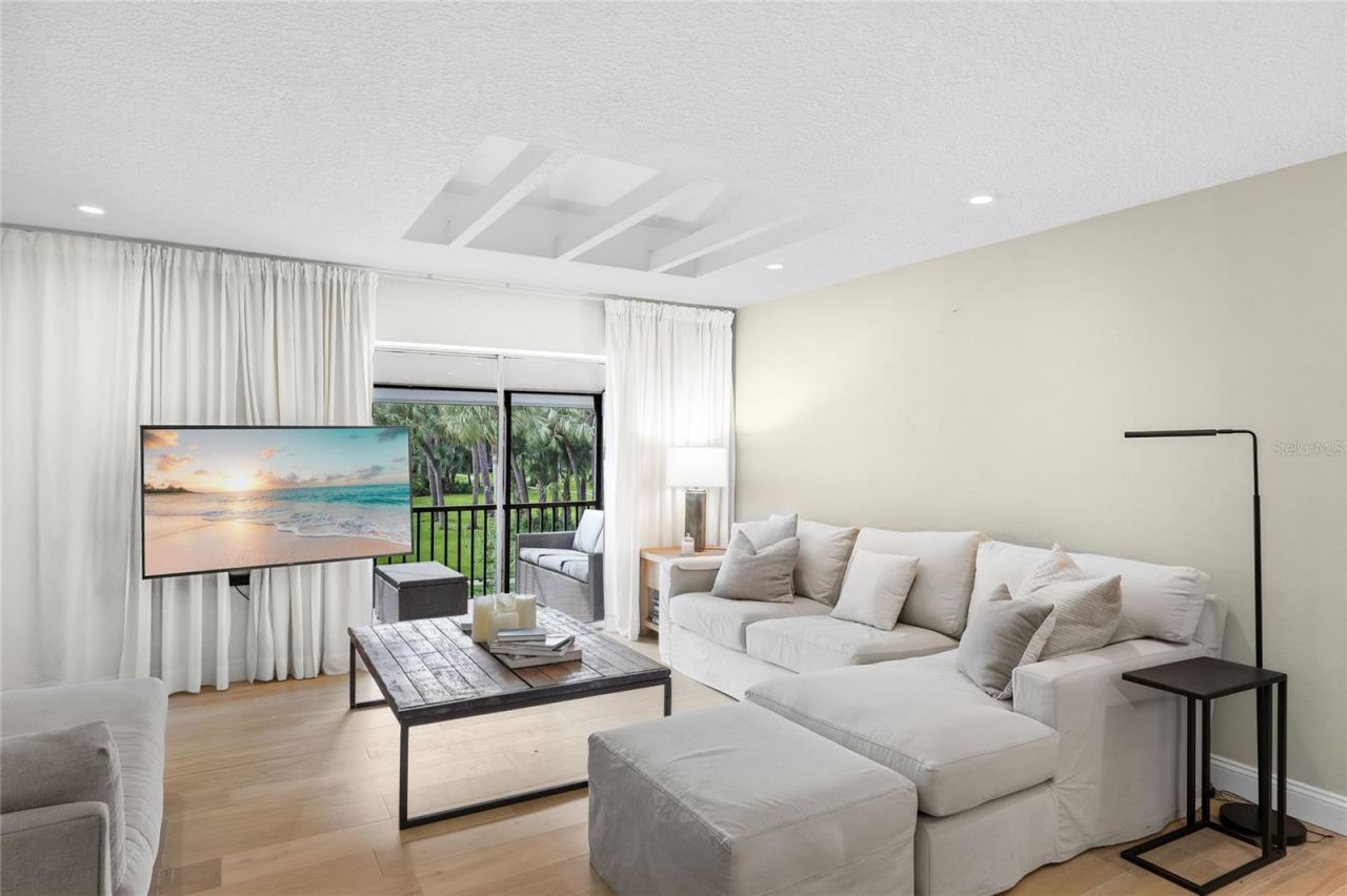 936 La Costa Circle, Unit 10, Sarasota, FL 34237 Photo