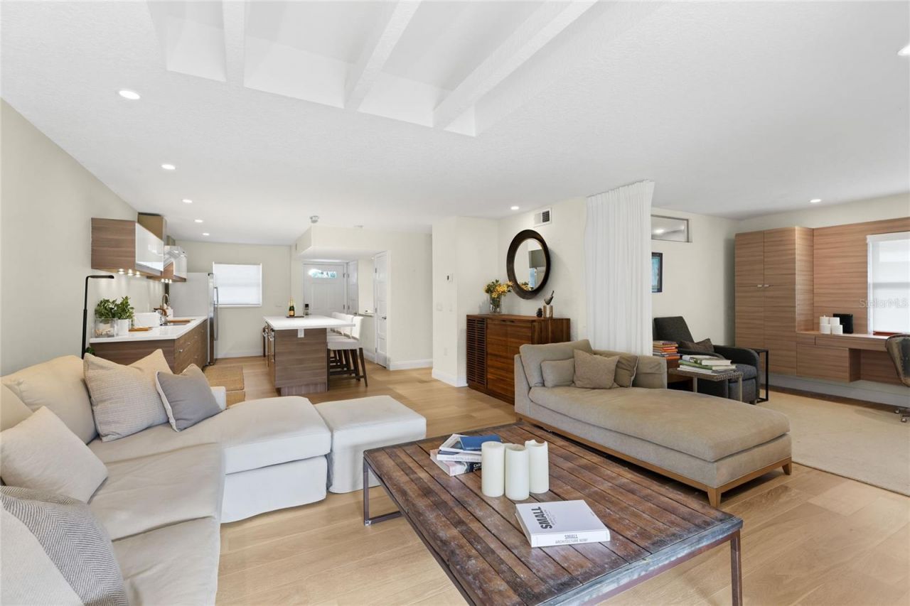 936 La Costa Circle, Unit 10, Sarasota, FL 34237 Photo
