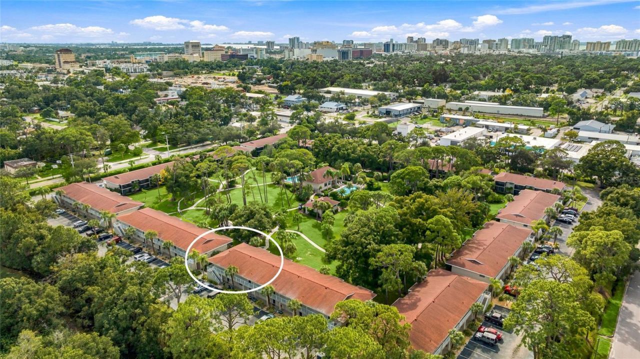 936 La Costa Circle, Unit 10, Sarasota, FL 34237 Photo