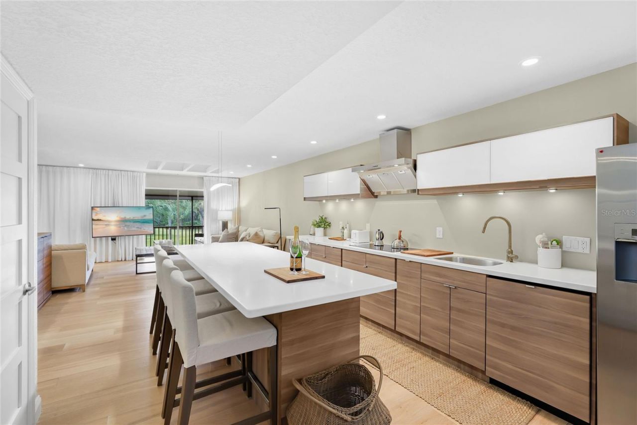 936 La Costa Circle, Unit 10, Sarasota, FL 34237 Photo
