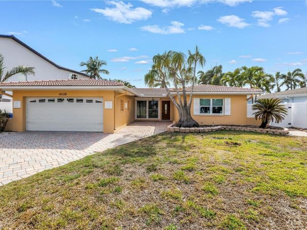 10128 YACHT CLUB DRIVE , TREASURE ISLAND, FL 33706