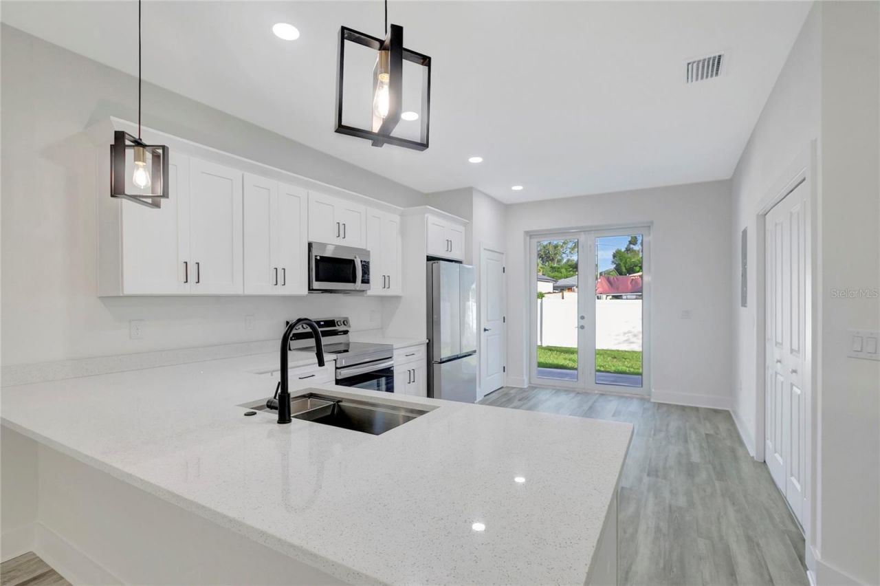 508 E James Street , Tampa, FL 33603 Photo