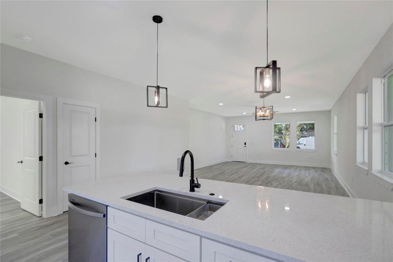 508 E James Street , Tampa, FL 33603 Photo