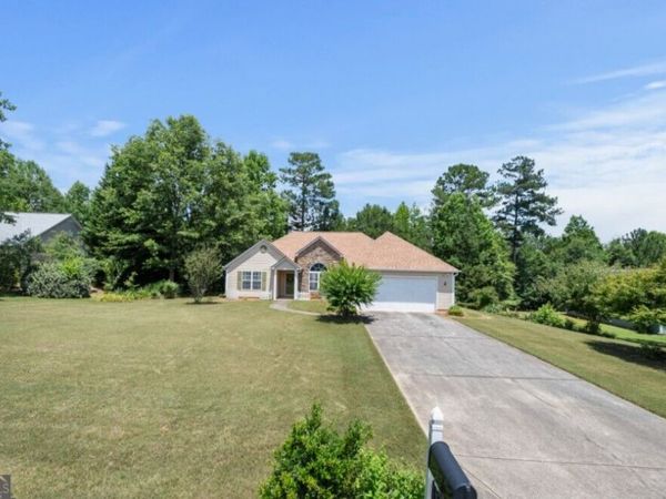 727 Morgans Ridge Drive, Monroe, GA 30656