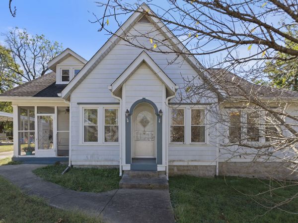 115 Perry St , Centerville, TN 37033