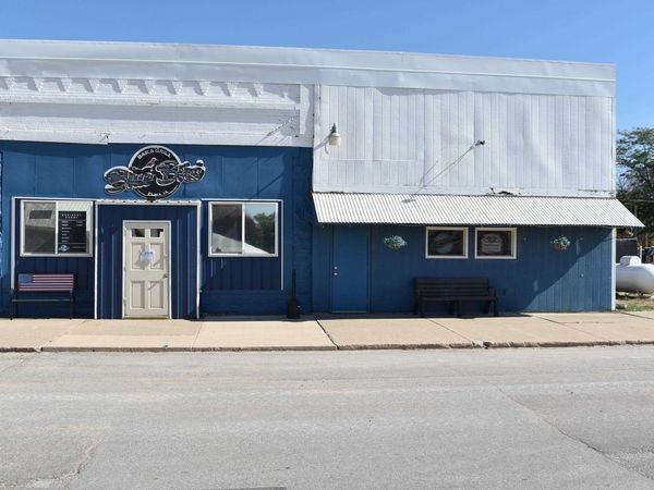 616 Busti Avenue, Elma, IA 50628