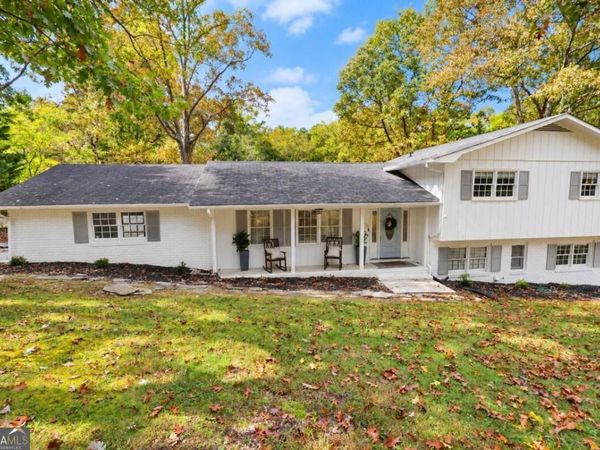 301 Lake Drive SE, Calhoun, GA 30701