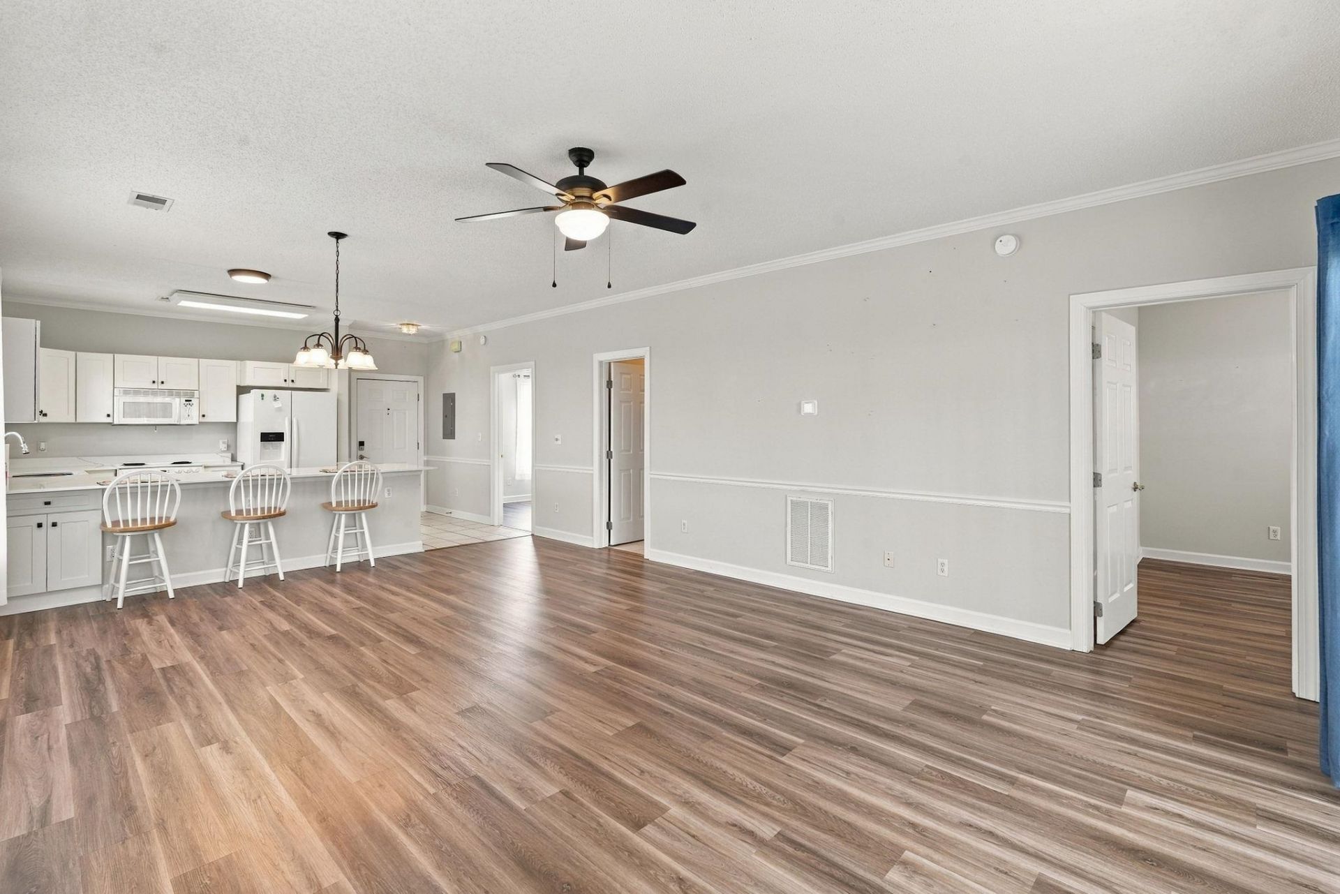 3983 Forsythia Ct. Photo 12