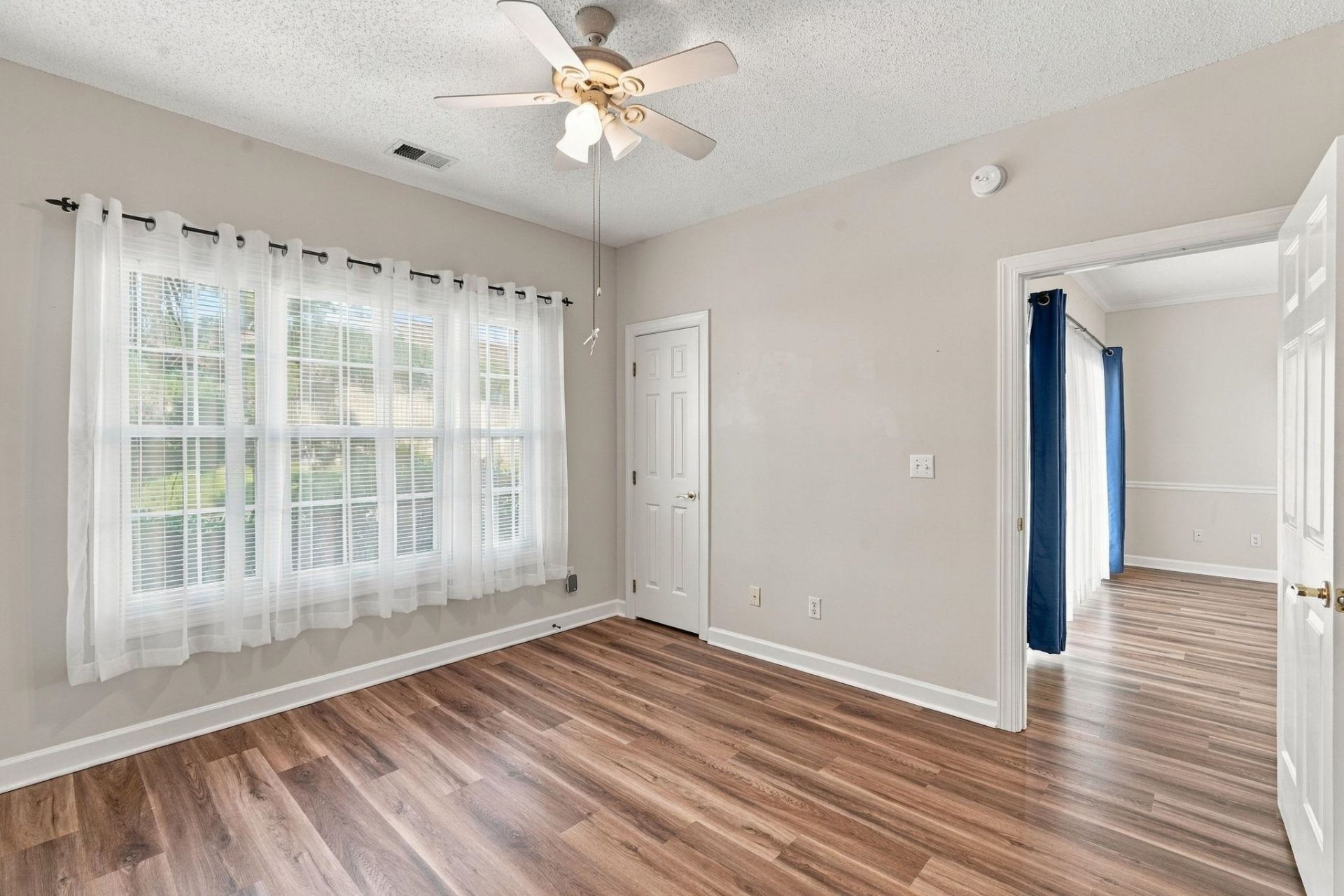 3983 Forsythia Ct. Photo 24