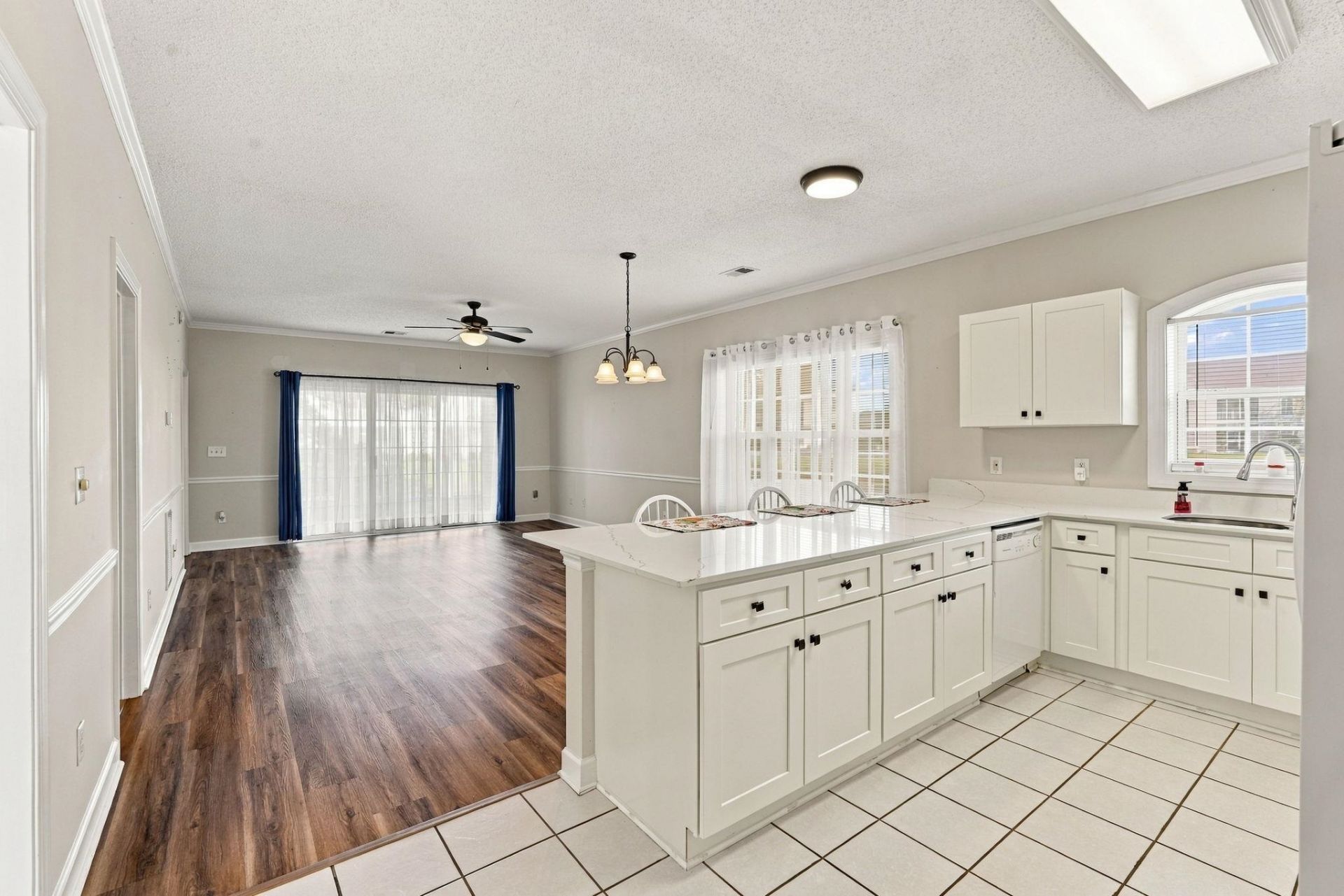 3983 Forsythia Ct. Photo 7
